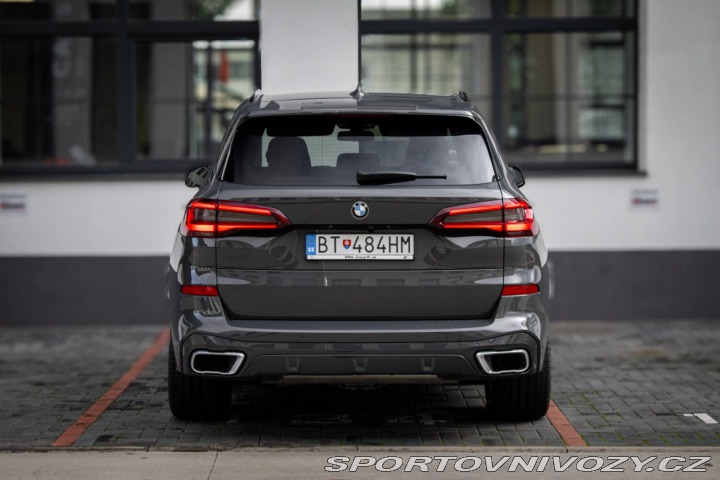BMW X5 xDrive40i mHEV M-Packet 2022