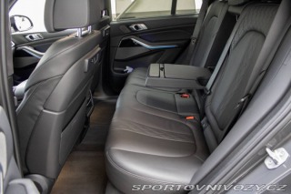 BMW X5 xDrive40i mHEV M-Packet 2022