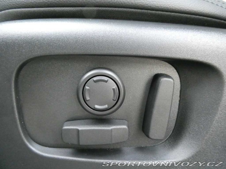 Ostatní značky Ostatní modely Land Rover Range Rover Velar 2,0 Dynamic SE P400e 4x4 2025