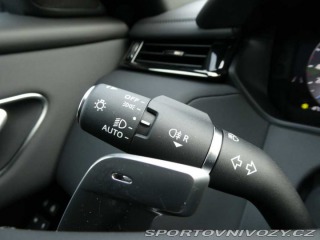 Ostatní značky Ostatní modely Land Rover Range Rover Velar 2,0 Dynamic SE P400e 4x4 2025