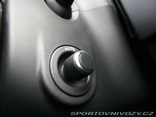 Ostatní značky Ostatní modely Land Rover Range Rover Velar 2,0 Dynamic SE P400e 4x4 2025