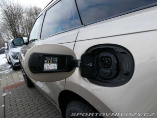 Ostatní značky Ostatní modely Land Rover Range Rover Velar 2,0 Dynamic SE P400e 4x4 2025