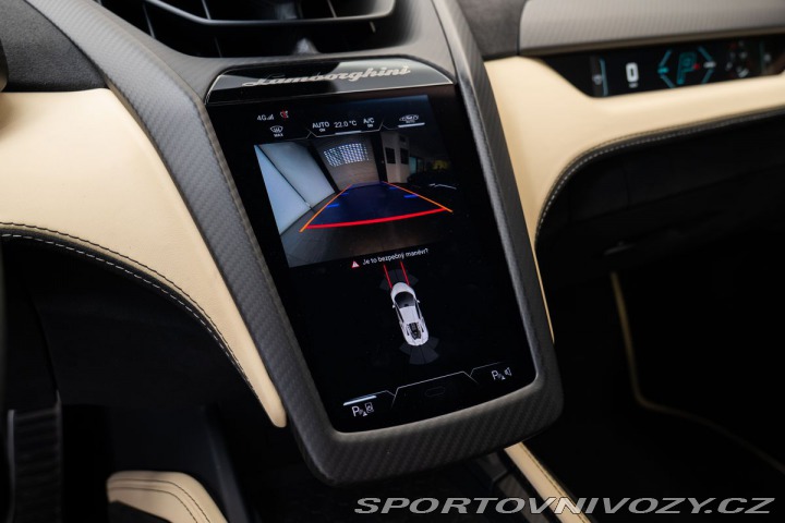 Lamborghini Revuelto  2024