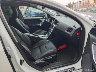 Volvo S60 2.4 D5 AWD R-Design 158kW 2011