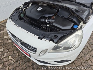 Volvo S60 2.4 D5 AWD R-Design 158kW 2011