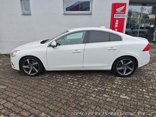 Volvo S60 2.4 D5 AWD R-Design 158kW 2011