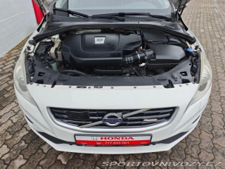 Volvo S60 2.4 D5 AWD R-Design 158kW 2011
