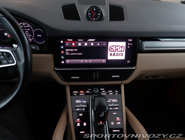 Porsche Cayenne V6 2022