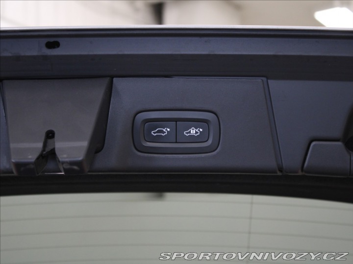 Volvo V90 2,0 B6 Ultimate B&W A 2022