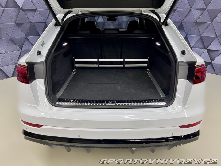 Audi Ostatní modely Q8 60TFSI e QUATTRO, PANO,TA 2025