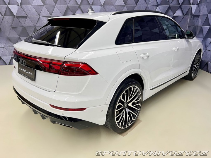 Audi Ostatní modely Q8 60TFSI e QUATTRO, MASÁŽE, 2025