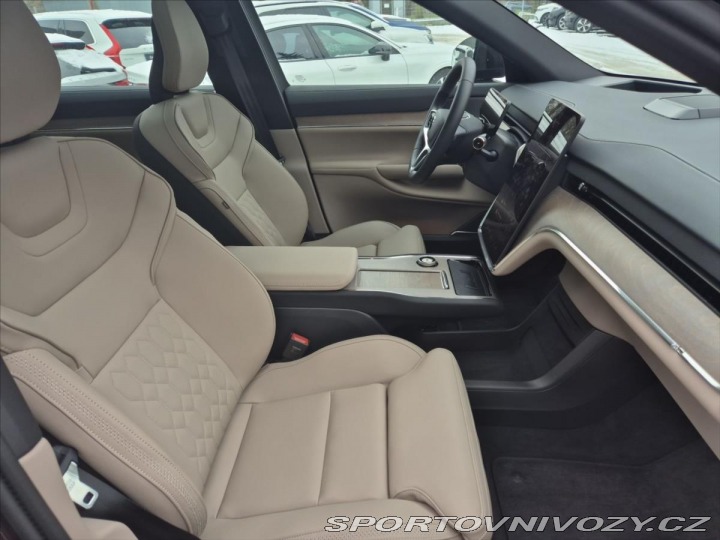 Volvo Ostatní modely EX90 TWIN Performance 7 MÍST B 2025