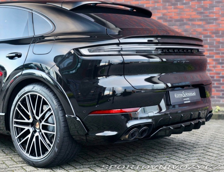 Porsche Cayenne Coupe 3.0 V6 E-Hybrid 34 2025