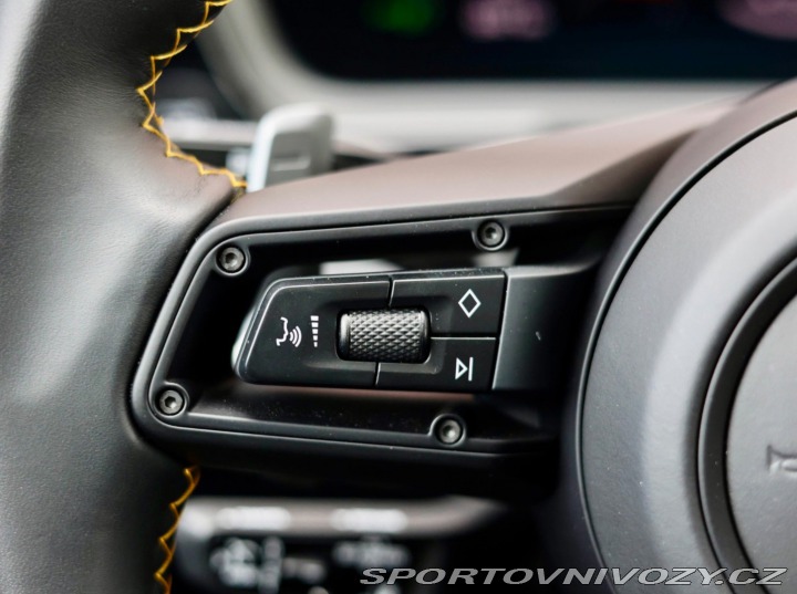 Porsche Cayenne Coupe 3.0 V6 E-Hybrid 34 2025