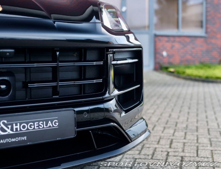 Porsche Cayenne Coupe 3.0 V6 E-Hybrid 34 2025