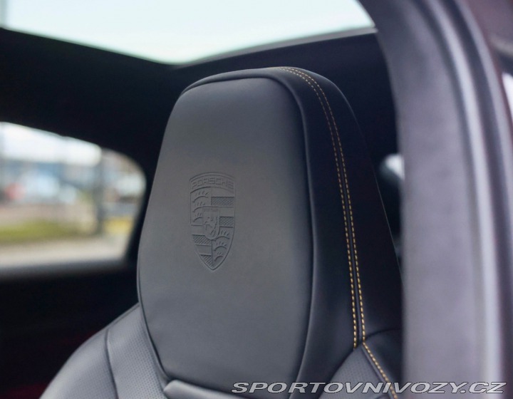 Porsche Cayenne Coupe 3.0 V6 E-Hybrid 34 2025