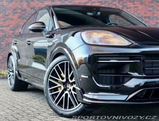 Porsche Cayenne Coupe 3.0 V6 E-Hybrid 34 2025