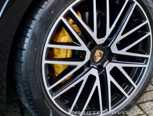 Porsche Cayenne Coupe 3.0 V6 E-Hybrid 34 2025