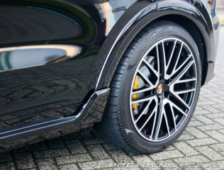 Porsche Cayenne Coupe 3.0 V6 E-Hybrid 34 2025