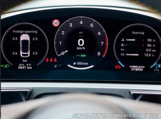 Porsche Cayenne Coupe 3.0 V6 E-Hybrid 34 2025