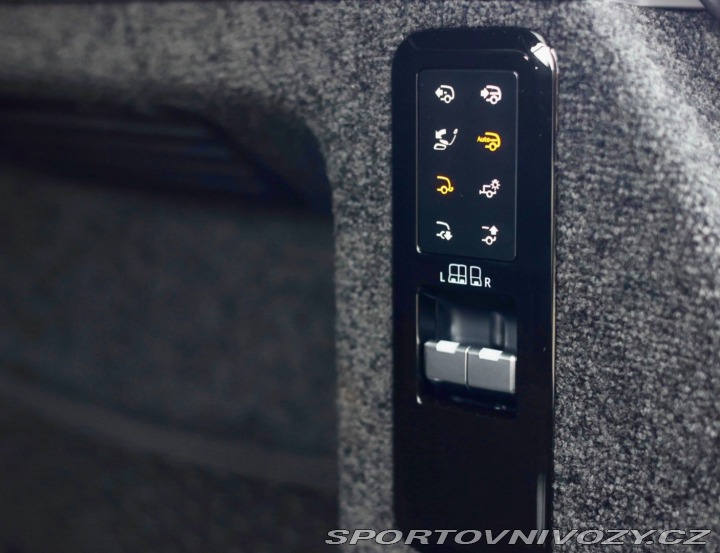 Ostatní značky Ostatní modely Land Rover Range Rover  P550e Autobiography *23” 2024