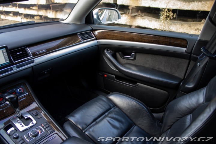 Audi S8 5.2 V10 Quattro / AJ NA 2007
