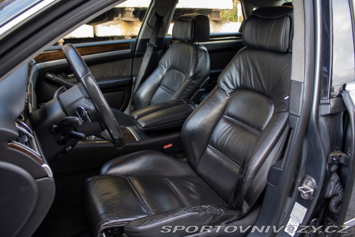 Audi S8 5.2 V10 Quattro / AJ NA 2007