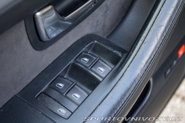 Audi S8 5.2 V10 Quattro / AJ NA 2007