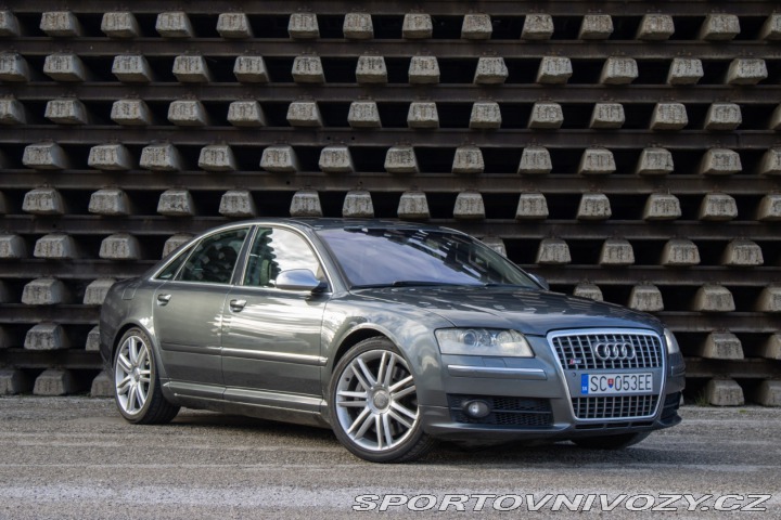 Audi S8 5.2 V10 Quattro / AJ NA 2007