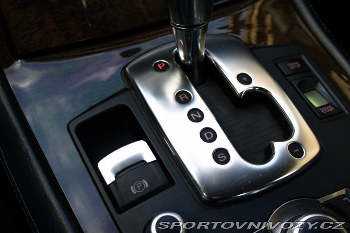 Audi S8 5.2 V10 Quattro / AJ NA 2007