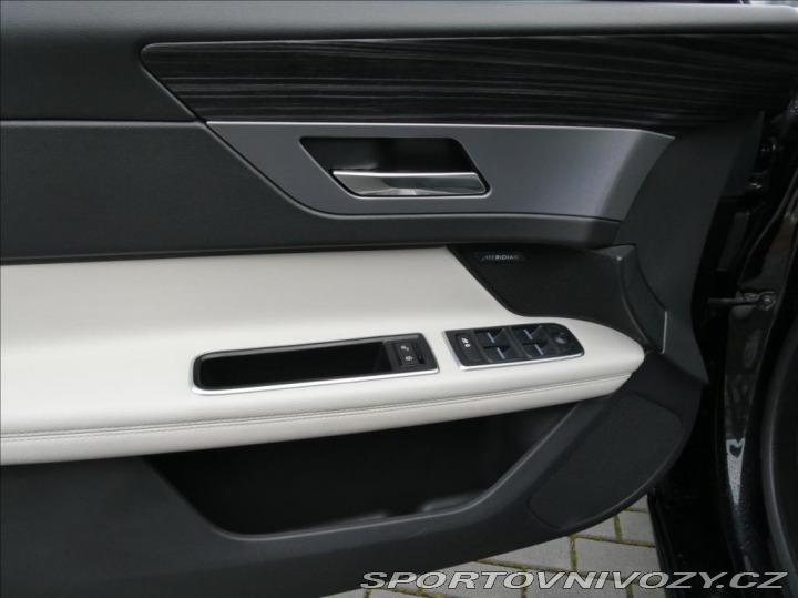 Jaguar XF 3,0 30D R-Sport,2.maj,ČR, 2016