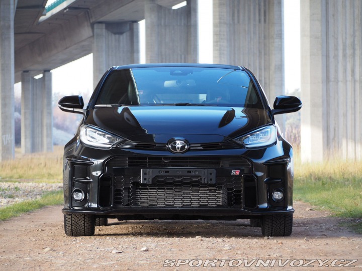 Toyota Yaris PERFORMANCE 2020