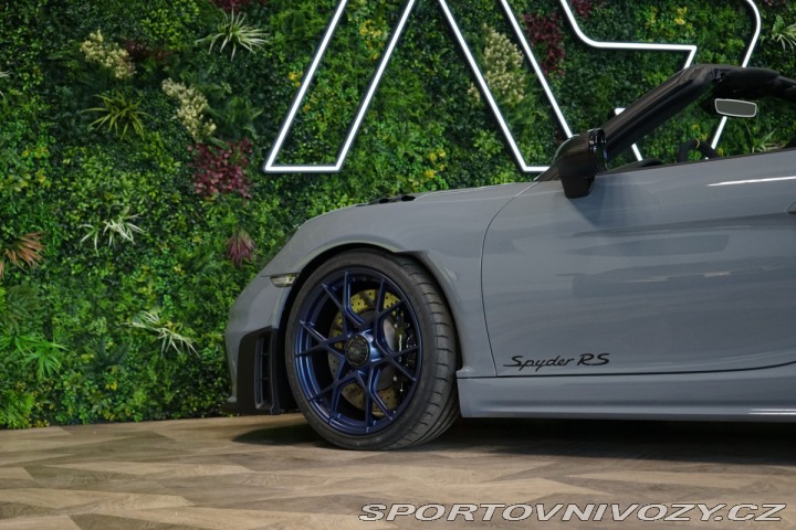 Porsche 718 SPYDER RS*WEISSACH*CARBON 2024