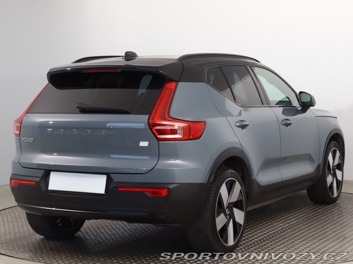 Volvo Ostatní modely XC40  Recharge Twin Motor 2023