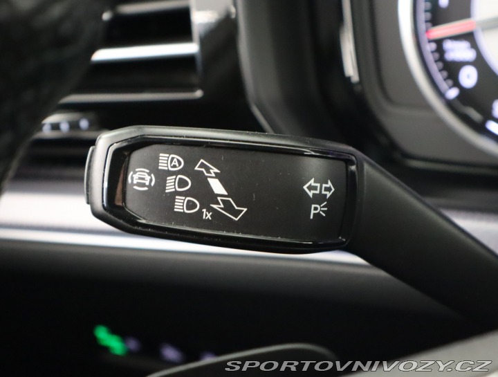 Volkswagen Ostatní modely Touareg R-Line 3.0 TDI 2021