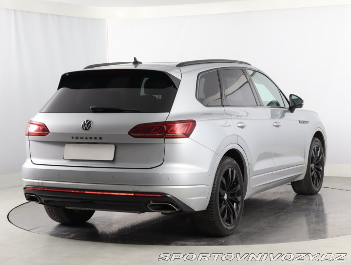 Volkswagen Ostatní modely Touareg R-Line 3.0 TDI 2021