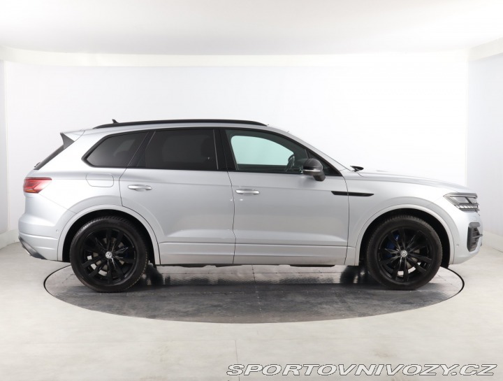 Volkswagen Ostatní modely Touareg R-Line 3.0 TDI 2021