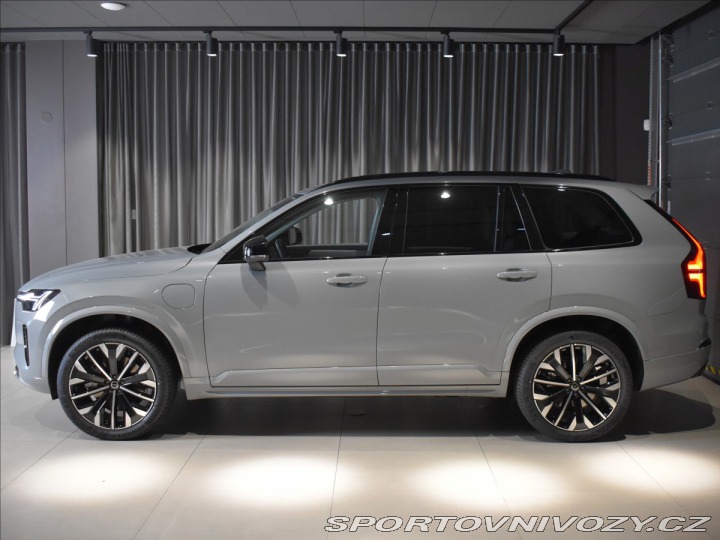 Volvo Ostatní modely XC90 2,0 T8  Plus Dark 2025