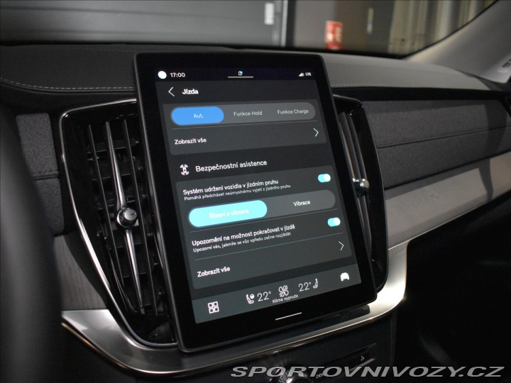 Volvo Ostatní modely XC90 2,0 T8  Plus Dark 2025