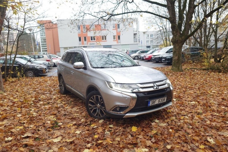 Mitsubishi Ostatní modely Outlander 2,3 DI-D, 4x4, 2017, au