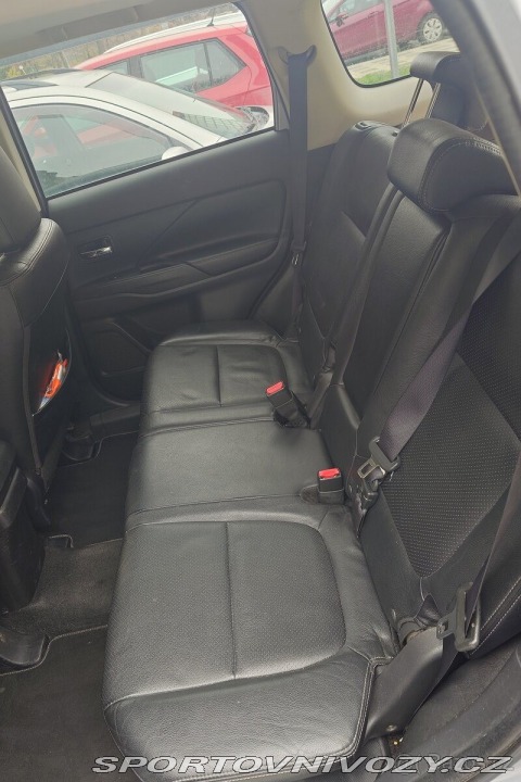 Mitsubishi Ostatní modely Outlander 2,3 DI-D, 4x4, 2017, au 2017