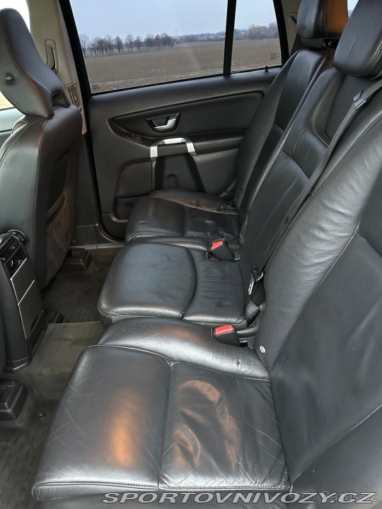 Volvo Ostatní modely XC90 2,4 2011