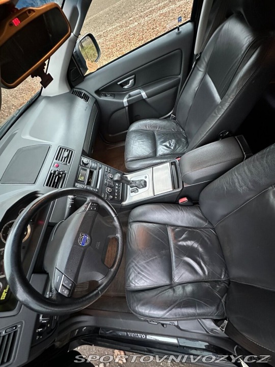 Volvo Ostatní modely XC90 2,4 2011