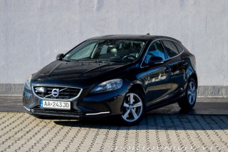 Volvo V40 D4 2.0L Drive-E Momentum