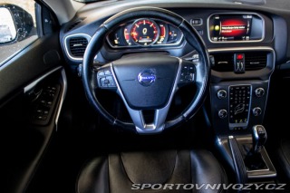 Volvo V40 D4 2.0L Drive-E Momentum 2014