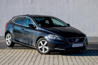 Volvo V40 D4 2.0L Drive-E Momentum 2014