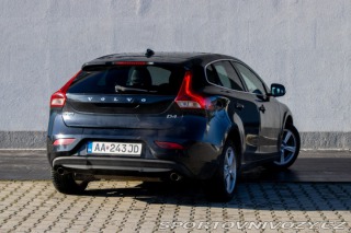 Volvo V40 D4 2.0L Drive-E Momentum 2014