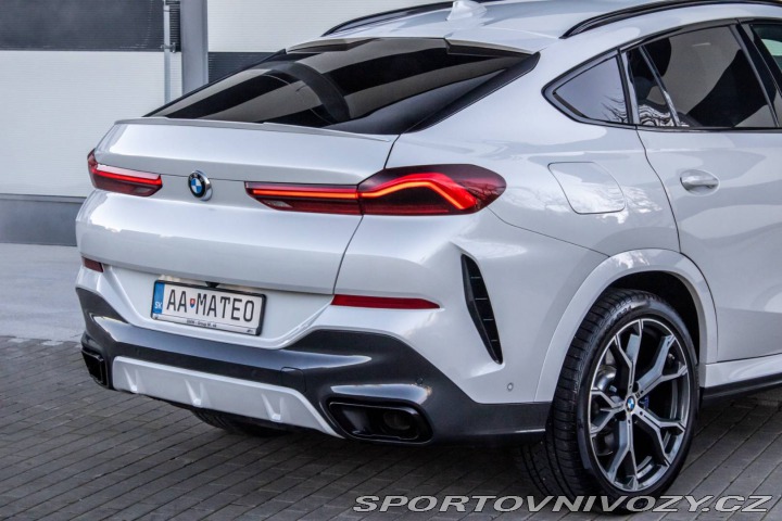 BMW X6 xDrive M40i / DPH / HEAD 2021