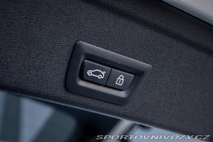 BMW X6 xDrive M40i / DPH / HEAD 2021