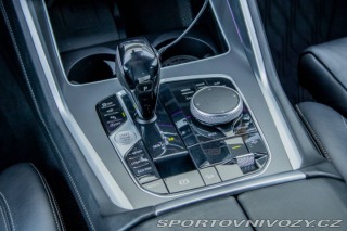 BMW X6 xDrive M40i / DPH / HEAD 2021